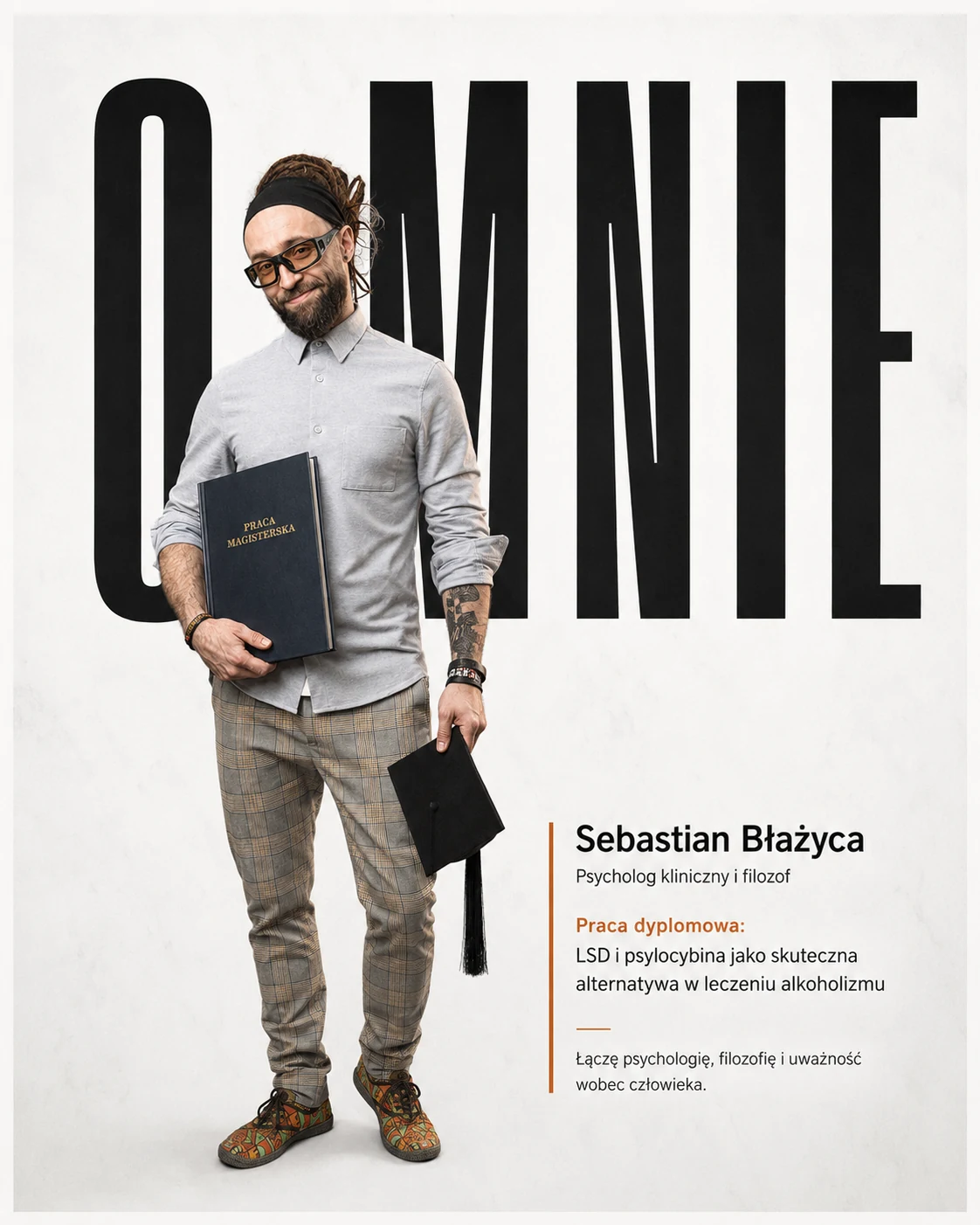 Sebastian Błażyca z pracą magisterską